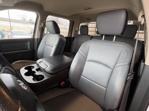 Used 2020 RAM 5500 Tradesman w/ Chrome Appearance Group image 25