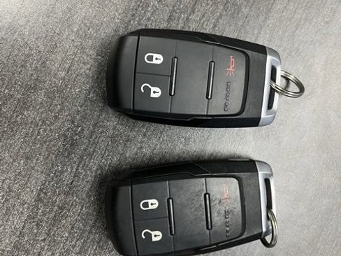 Used 2019 RAM 3500 Tradesman w/ Chrome Appearance Group image 5