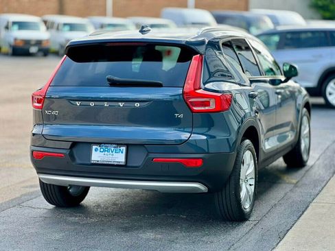 Used 2021 Volvo XC40 T4 Momentum FWD image 35