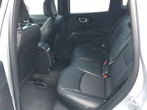 New 2026 Jeep Compass Latitude image 26