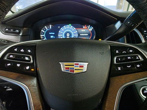 Used 2019 Cadillac Escalade Premium Luxury image 35