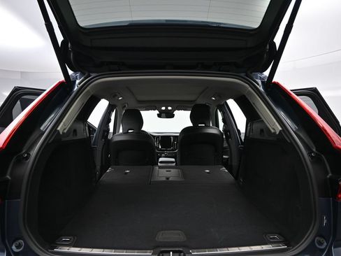 Used 2025 Volvo XC60 B5 Plus AWD/4WD image 16