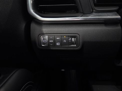 Certified 2025 GMC Terrain Elevation image 3