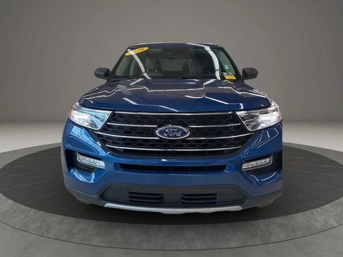 Used 2020 Ford Explorer XLT w/ Equipment Group 202A AWD/4WD image 5