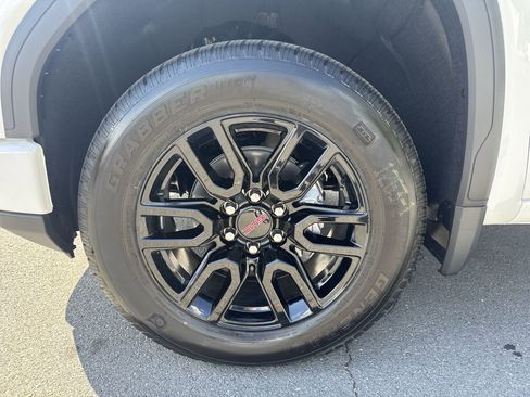 New 2026 GMC Sierra 1500 Elevation AWD/4WD image 18