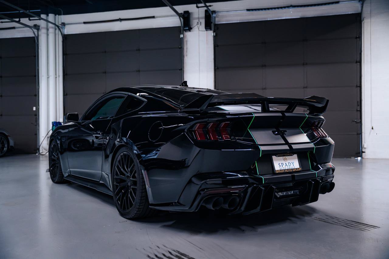 Used 2025 Ford Mustang GT RWD image 3