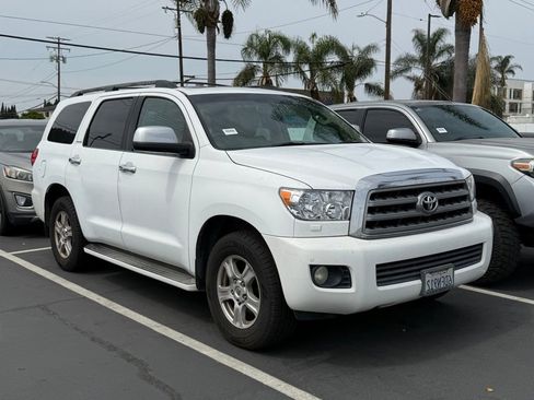 Used 2008 Toyota Sequoia Limited image 1