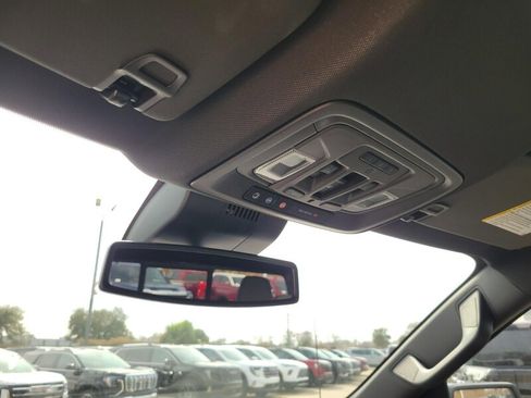 New 2026 GMC Sierra 1500 SLT w/ SLT Premium Plus Package image 23