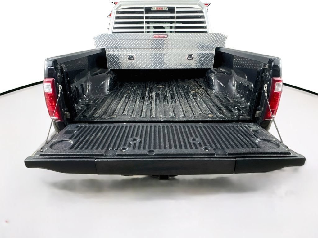 Used 2016 Ford F350 Platinum w/ Platinum Package AWD/4WD image 26