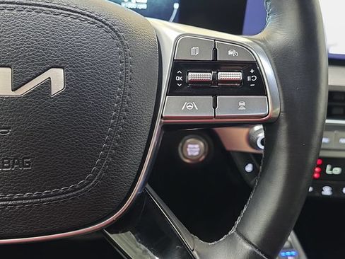 Used 2024 Kia Telluride SX Prestige X-Pro AWD/4WD image 17