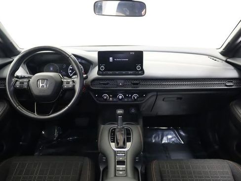 Used 2025 Honda HR-V Sport image 12