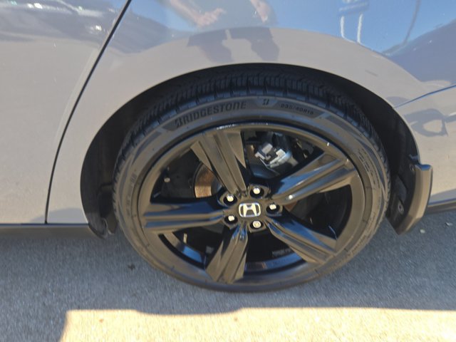 Used 2024 Honda Accord Sport image 9