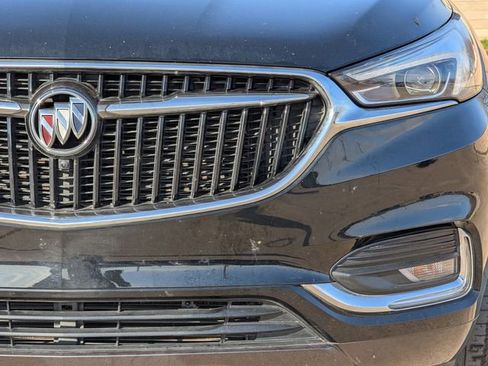 Used 2019 Buick Enclave Essence image 8