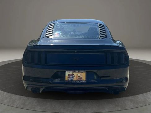 Used 2017 Ford Mustang Coupe image 6