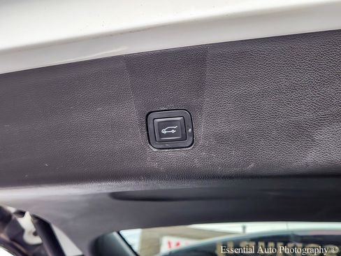 Used 2019 Chevrolet Traverse LT AWD/4WD image 27