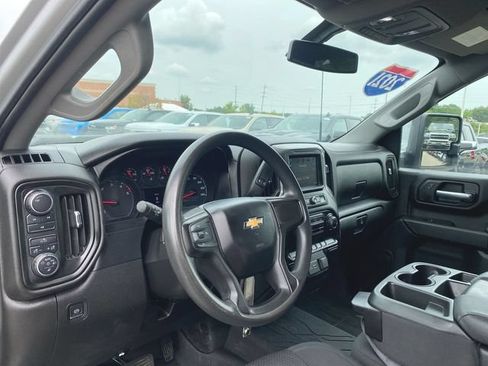 Used 2021 Chevrolet Silverado 2500 Custom w/ Custom Value Package AWD/4WD image 10