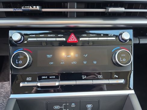 New 2026 Hyundai Santa Fe SE image 21