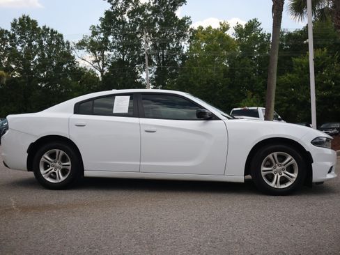 Used 2023 Dodge Charger SXT w/ Cold Weather Package RWD image 6