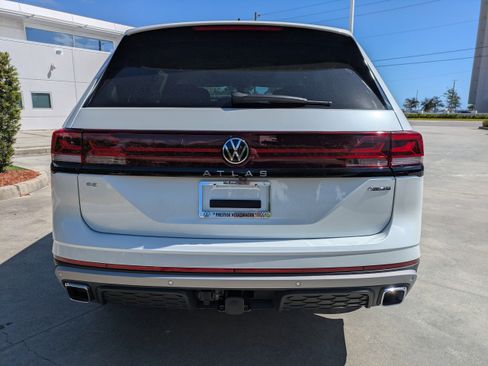 New 2026 Volkswagen Atlas Peak Edition AWD/4WD image 5