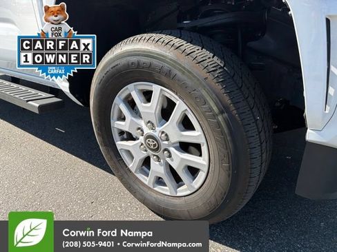 Used 2025 Toyota Tacoma SR AWD/4WD image 4