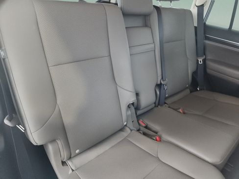 Used 2021 Lexus GX 460 Premium w/ Premium Package AWD/4WD image 19