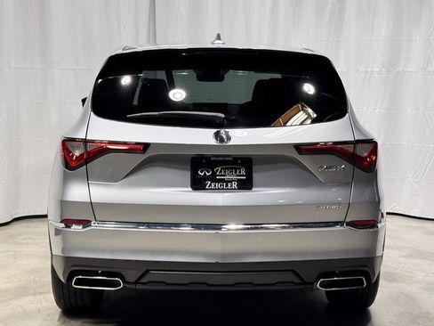 Used 2023 Acura MDX SH-AWD image 5