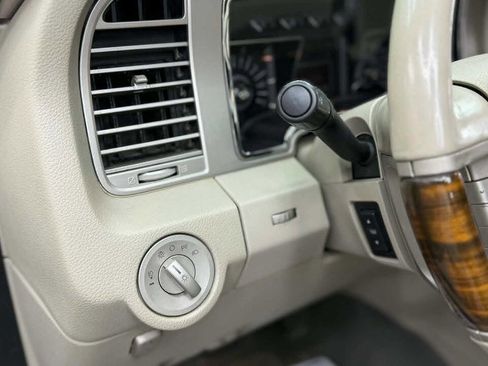 Used 2008 Lincoln Navigator 4WD image 13