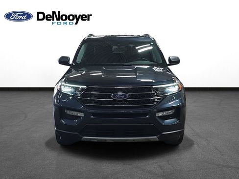 Used 2023 Ford Explorer XLT w/ Equipment Group 202A AWD/4WD image 3