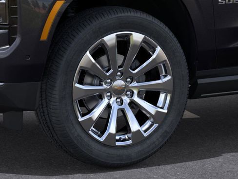 New 2026 Chevrolet Suburban Premier image 9