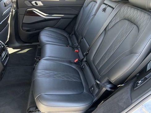 Used 2026 BMW X7 xDrive40i AWD/4WD image 17