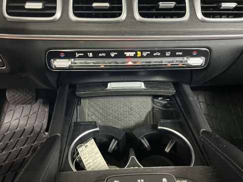 Used 2021 Mercedes-Benz GLS 450 4MATIC image 18