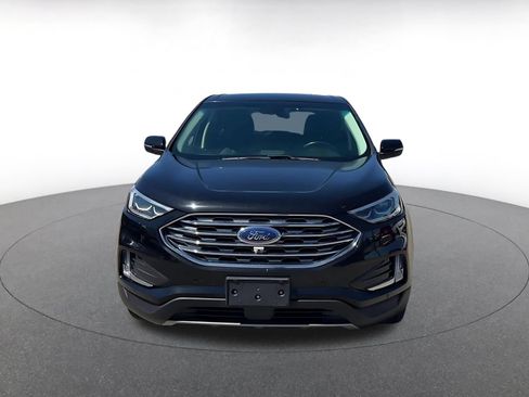 Used 2022 Ford Edge Titanium w/ Equipment Group 301A AWD/4WD image 4