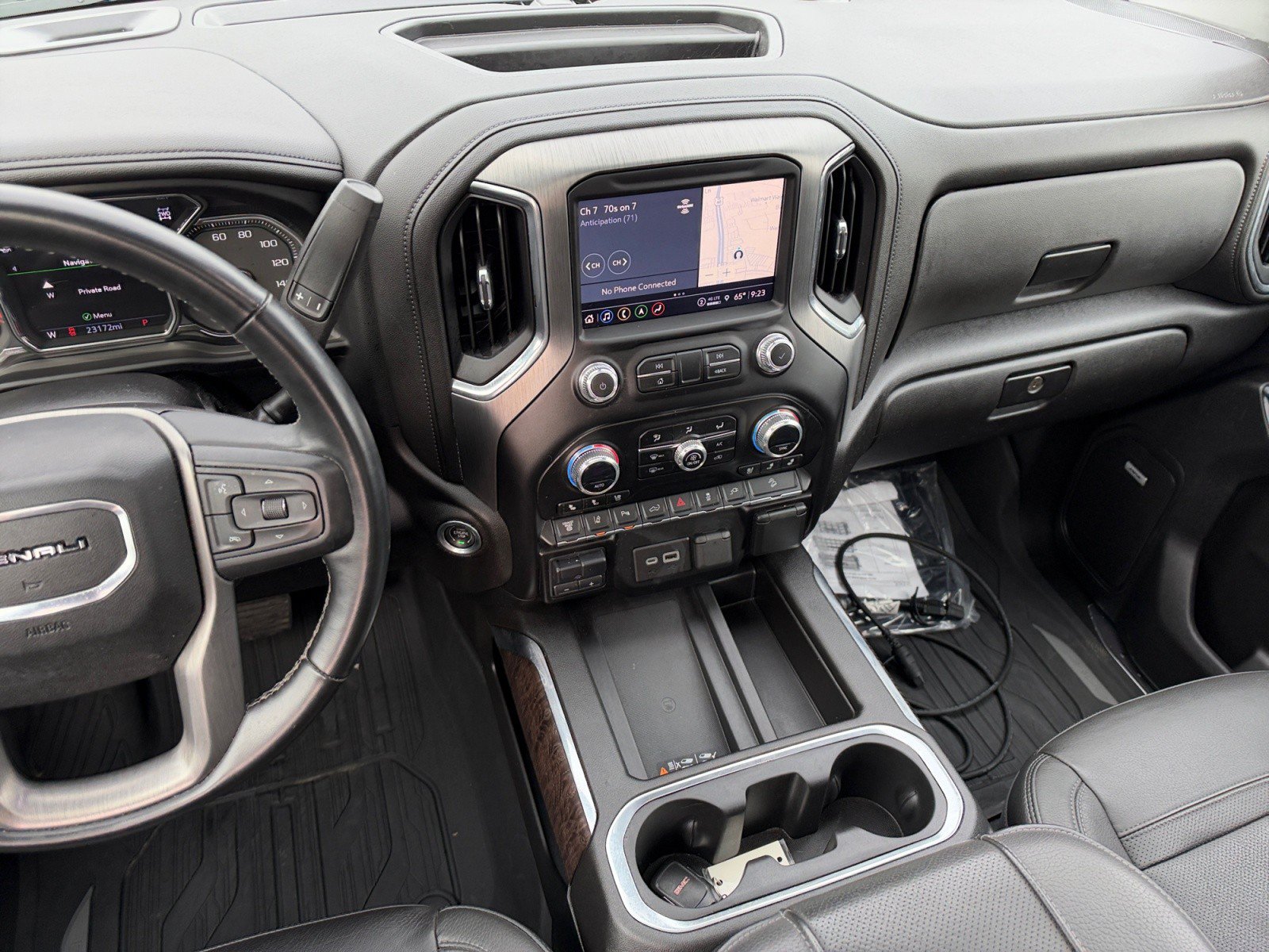 Used 2023 GMC Sierra 3500 Denali AWD/4WD image 14