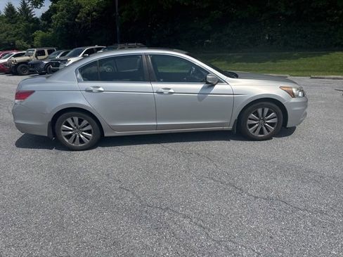 Used 2012 Honda Accord EX-L image 3