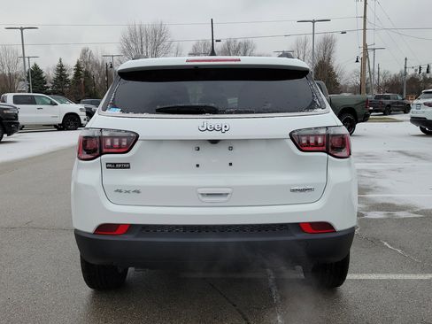 New 2026 Jeep Compass Latitude image 5