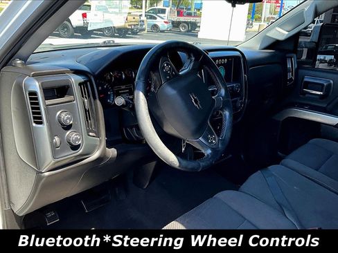 Used 2019 Chevrolet Silverado 1500 LT image 4