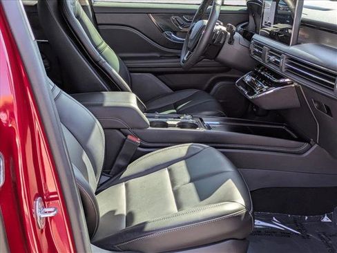 Used 2024 Lincoln Corsair AWD image 20