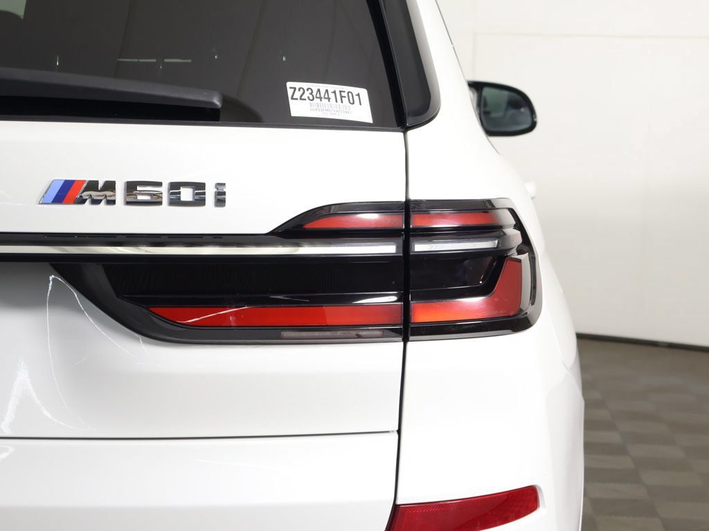 Used 2025 BMW X7 M60i w/ Executive Package AWD/4WD image 21