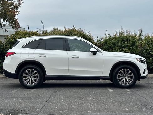 New 2026 Mercedes-Benz GLC 300 4MATIC image 2