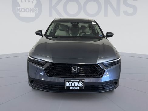 Used 2024 Honda Accord EX image 11