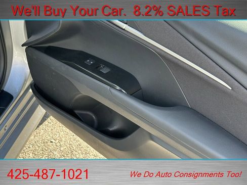 Used 2025 Toyota Camry LE image 21