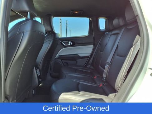 Certified 2025 Jeep Compass Limited AWD/4WD image 15