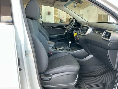 Used 2020 Kia Sorento LX w/ LX I4 Convenience Package FWD image 31