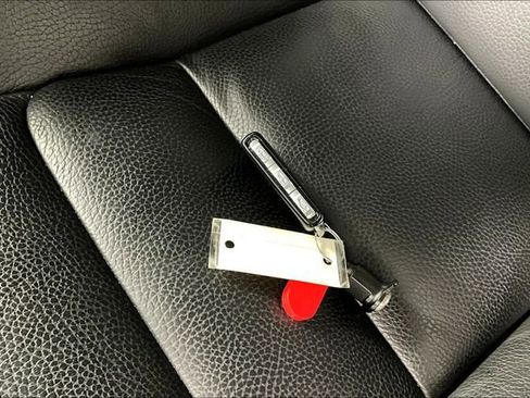 Used 2024 Volvo XC90 B6 Plus image 10