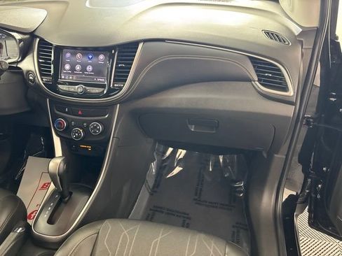 Used 2022 Chevrolet Traverse LT AWD/4WD image 25