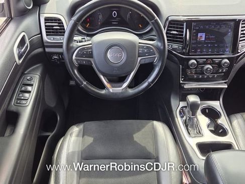 Used 2020 Jeep Grand Cherokee Altitude RWD image 7