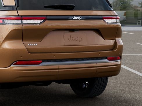 New 2026 Jeep Grand Cherokee Limited AWD/4WD image 39