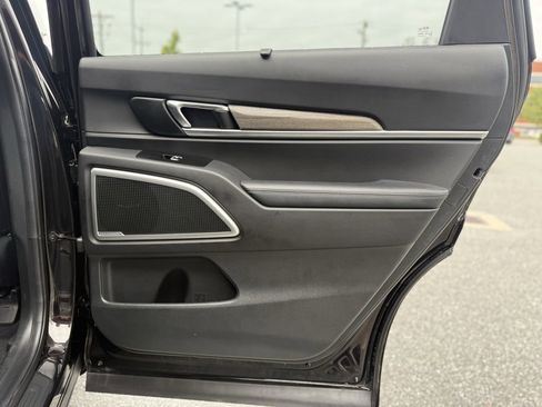 Used 2021 Kia Telluride EX w/ EX Premium Package image 20