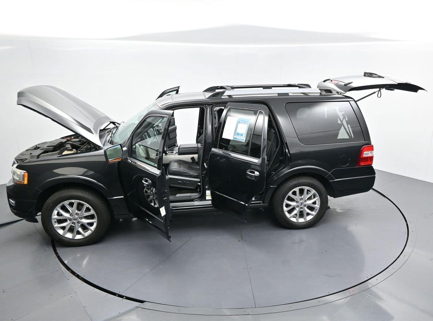 Used 2015 Ford Expedition Limited w/ Equipment Group 301A AWD/4WD image 50