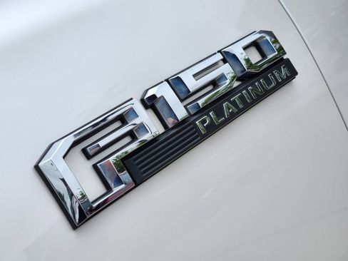 Used 2019 Ford F150 Platinum w/ Equipment Group 701A Luxury image 22